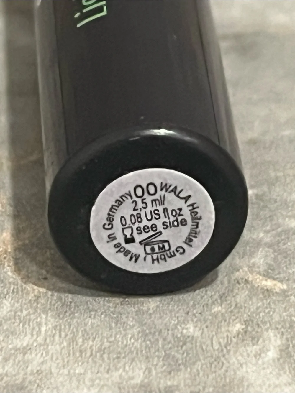 $3/ Dr Hauschka Light Reflecting Concealer 00 Translucent 60% Full!!